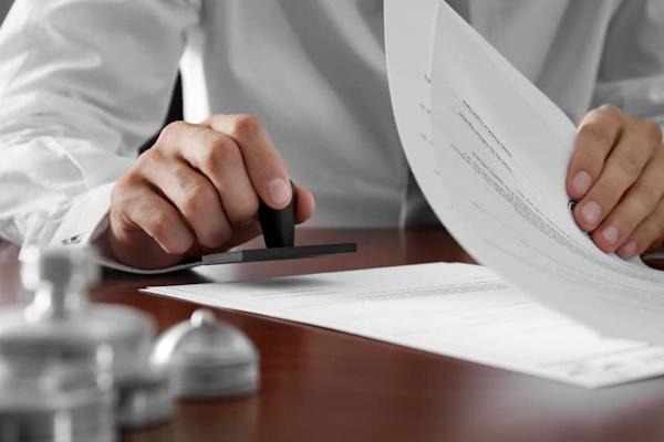 Công chứng giấy đồng ý cho con đi nước ngoài